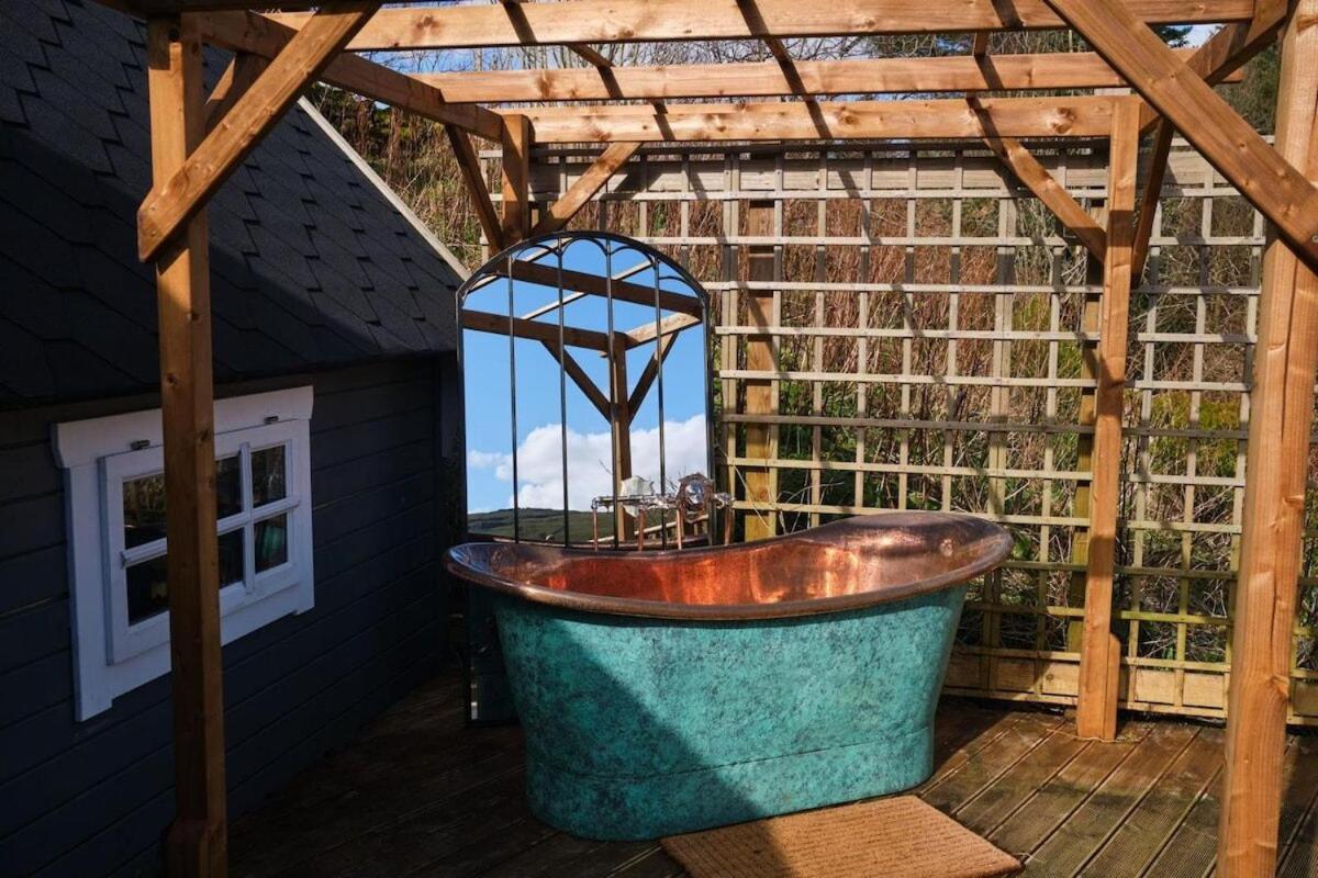 Villa 1 - Ein Trysor Cudd - Outdoor Bathtub - Incredible Views Pont Sticill Esterno foto